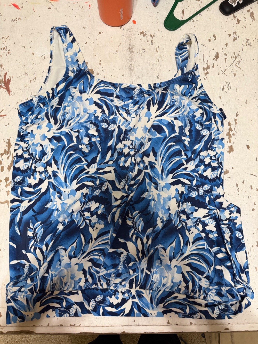 Swimsuits For All Blue and White Floral Tankini Top plus 22 euc tie banded waist